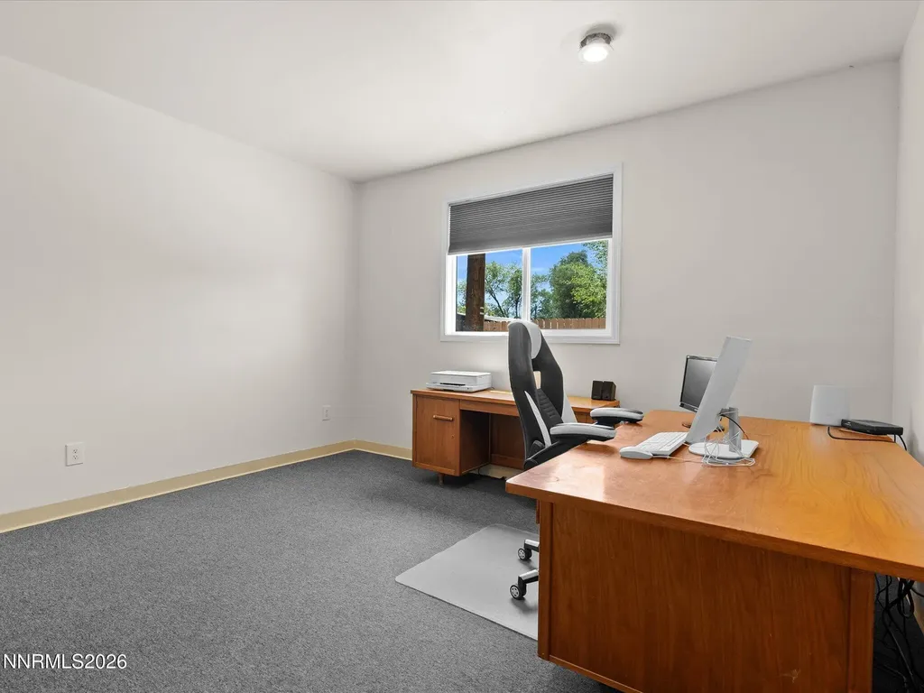 1529 Valley View Carson City NV 89701