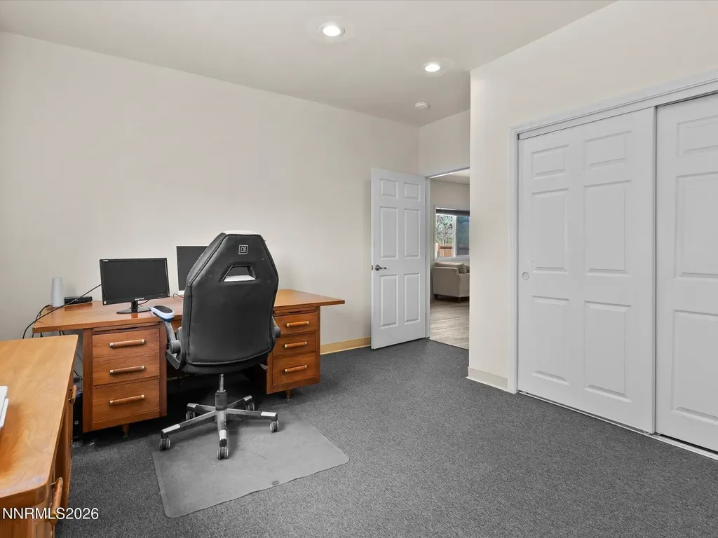 1529 Valley View Carson City NV 89701