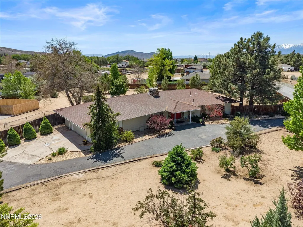 1529 Valley View Carson City NV 89701