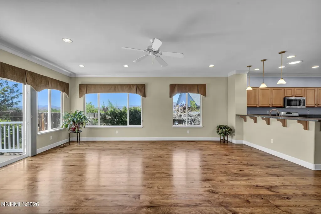 788 Country View Reno NV 89506
