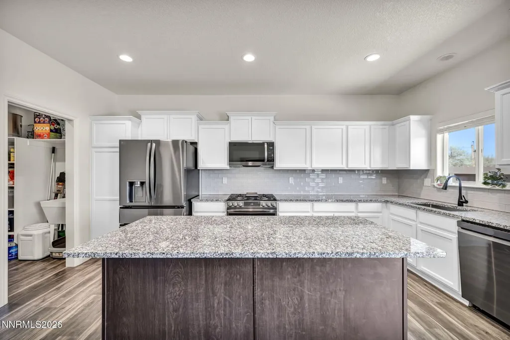 4042 Cold Springs Reno NV 89508