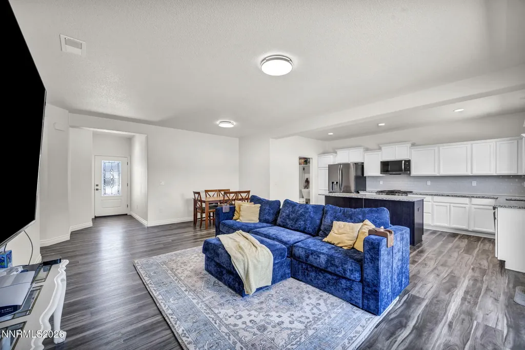 4042 Cold Springs Reno NV 89508