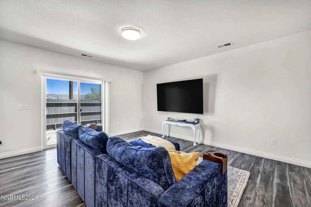 4042 Cold Springs Reno NV 89508