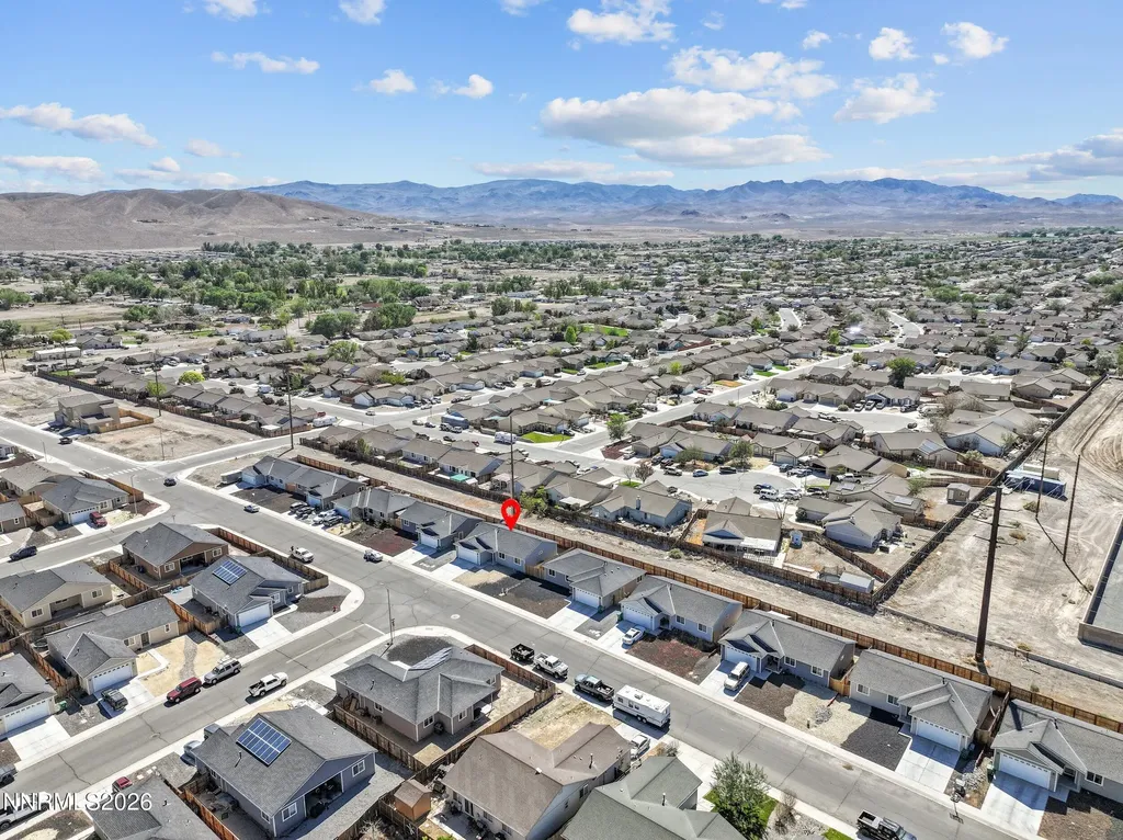1808 Fort Sutter Fernley NV 89408