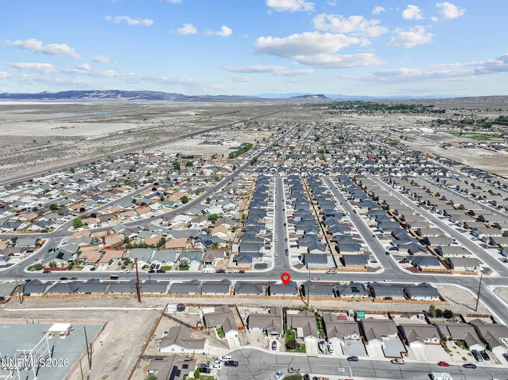 1808 Fort Sutter Fernley NV 89408