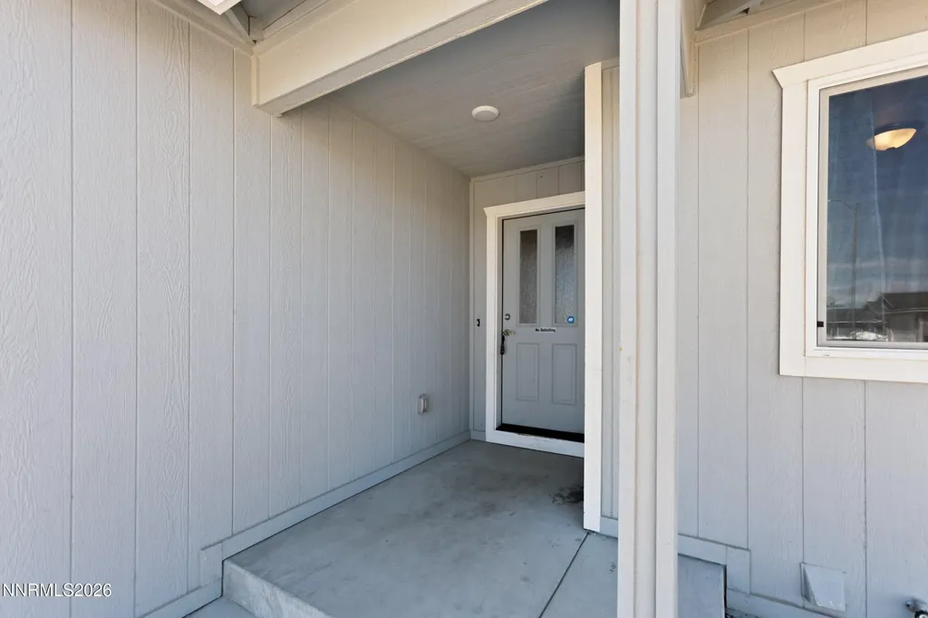 1808 Fort Sutter Fernley NV 89408