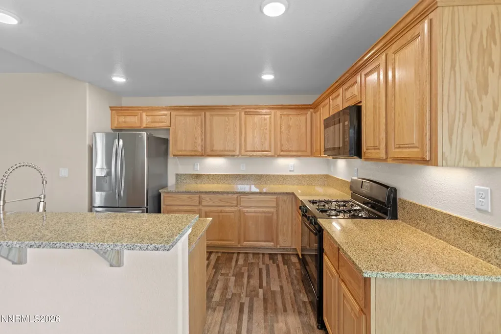 1808 Fort Sutter Fernley NV 89408