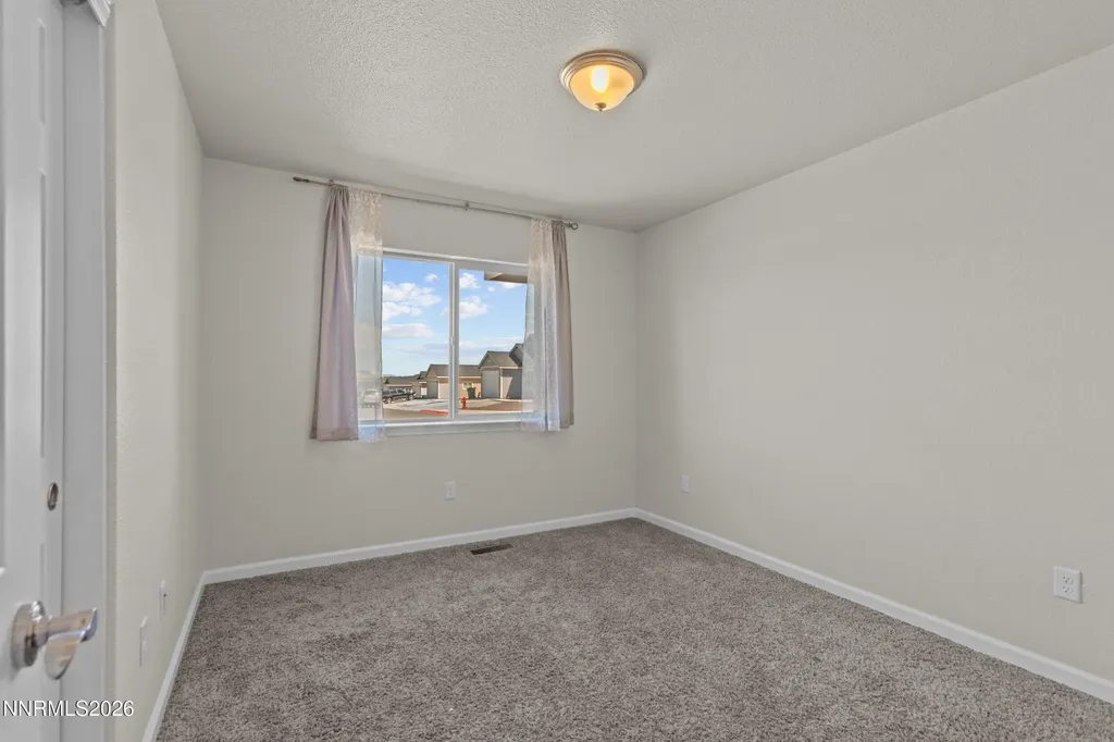 1808 Fort Sutter Fernley NV 89408