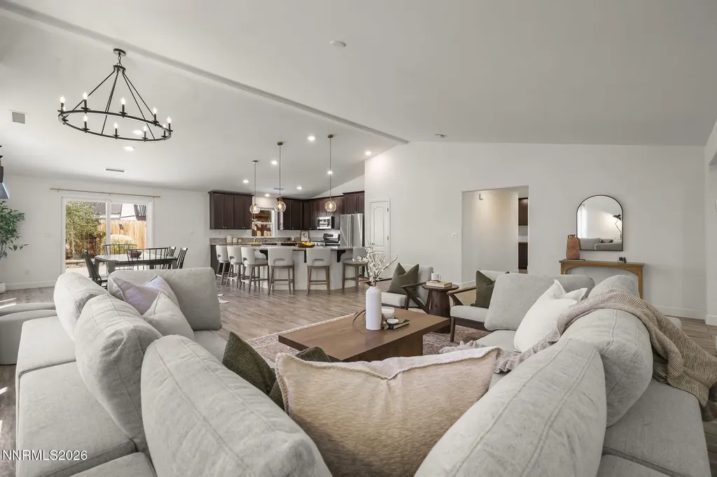 7078 Saddlehorn Carson City NV 89701