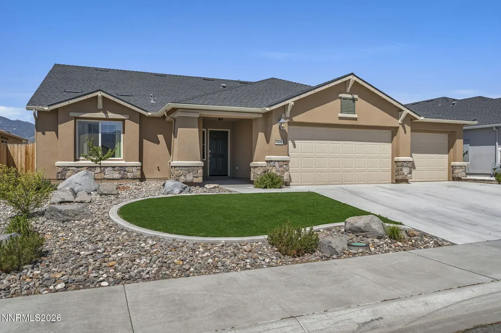 7078 Saddlehorn Carson City NV 89701