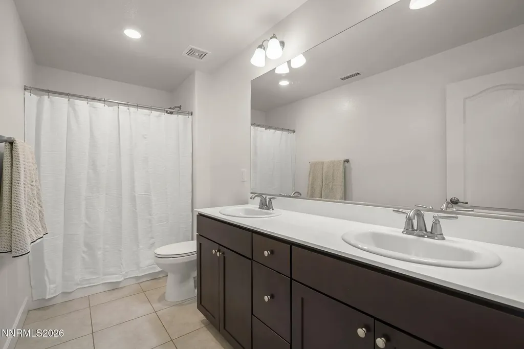 7078 Saddlehorn Carson City NV 89701