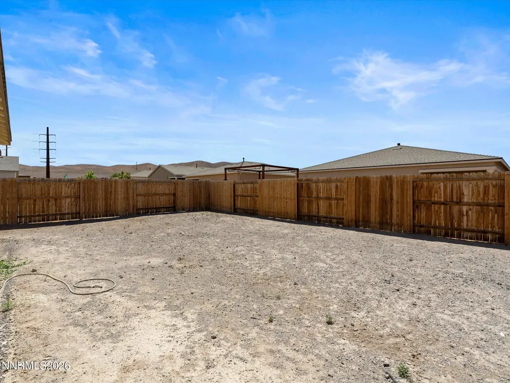 1618 Rainfall Fernley NV 89408