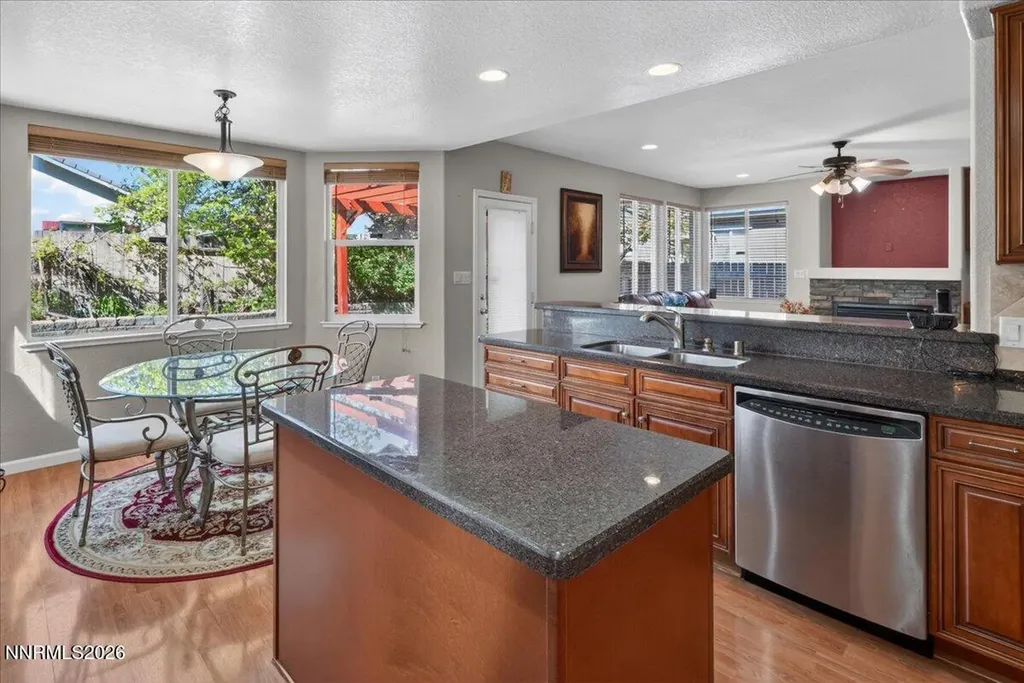 10063 Kentfield Reno NV 89521