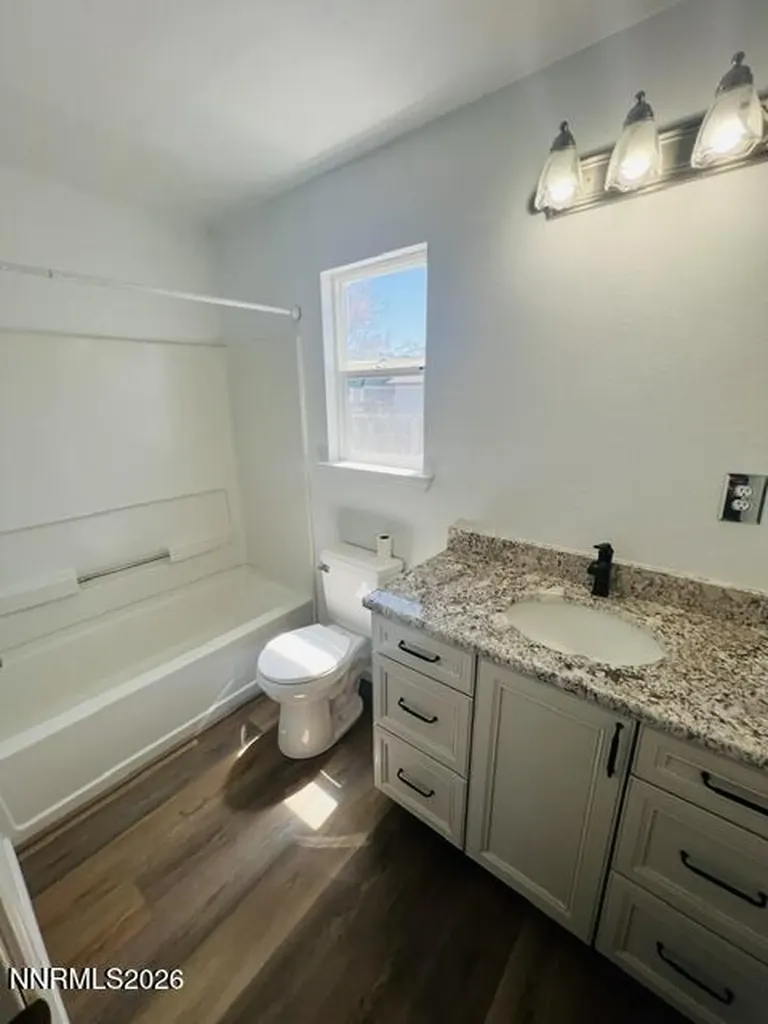 120 Maple Lovelock NV 89419