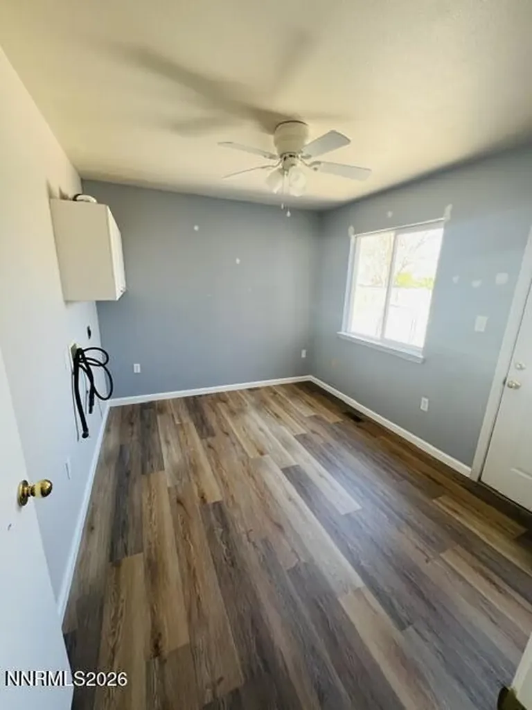 120 Maple Lovelock NV 89419