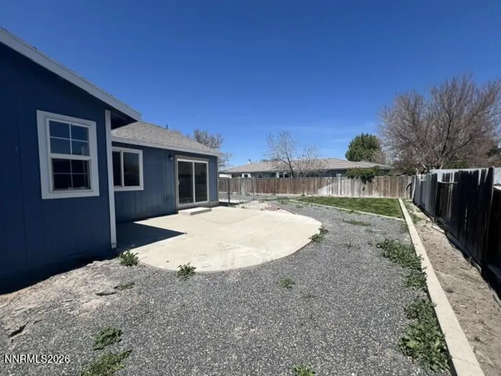 120 Maple Lovelock NV 89419