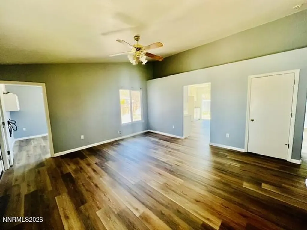 120 Maple Lovelock NV 89419