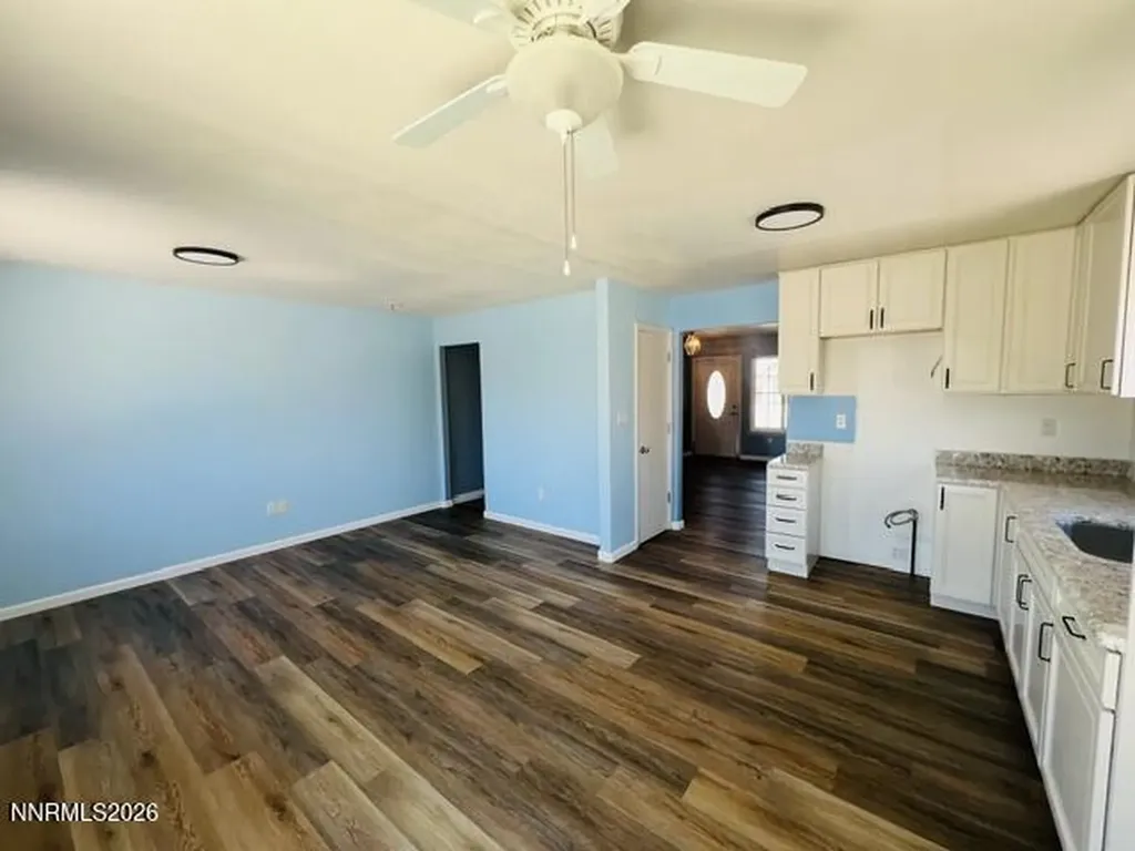 120 Maple Lovelock NV 89419