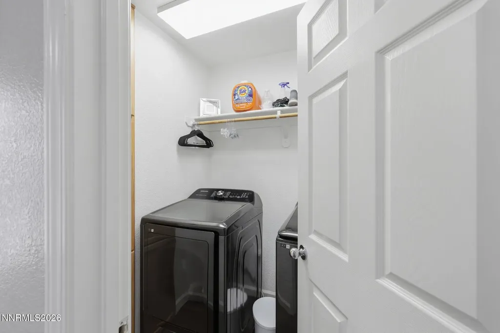 9662 Black Bear Reno NV 89506