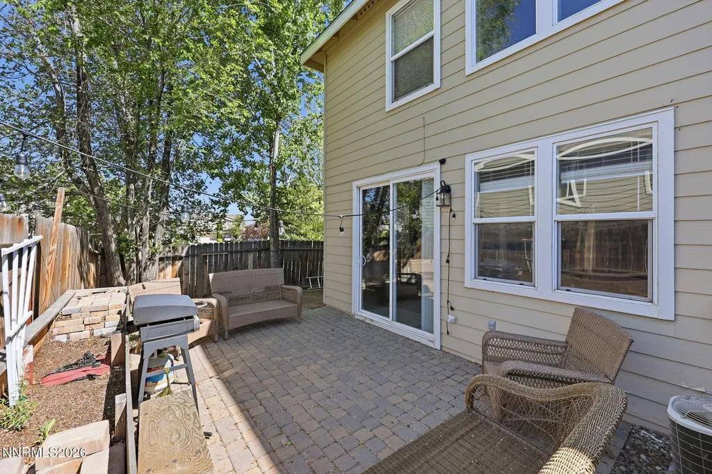 9662 Black Bear Reno NV 89506