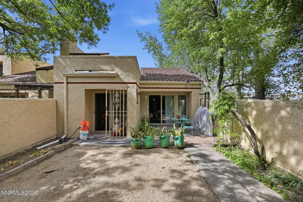 8790 Dixon Reno NV 89511