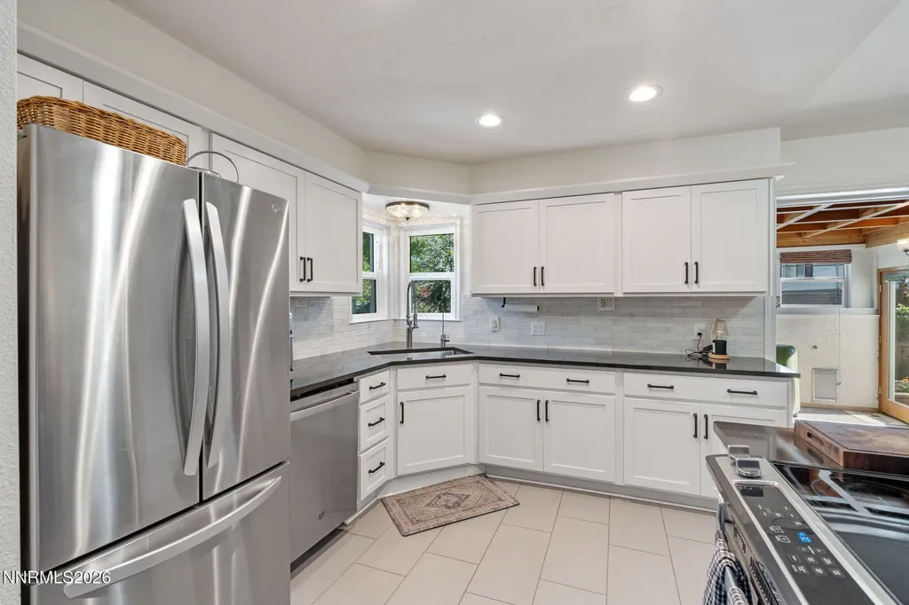 300 Country Club Reno NV 89509