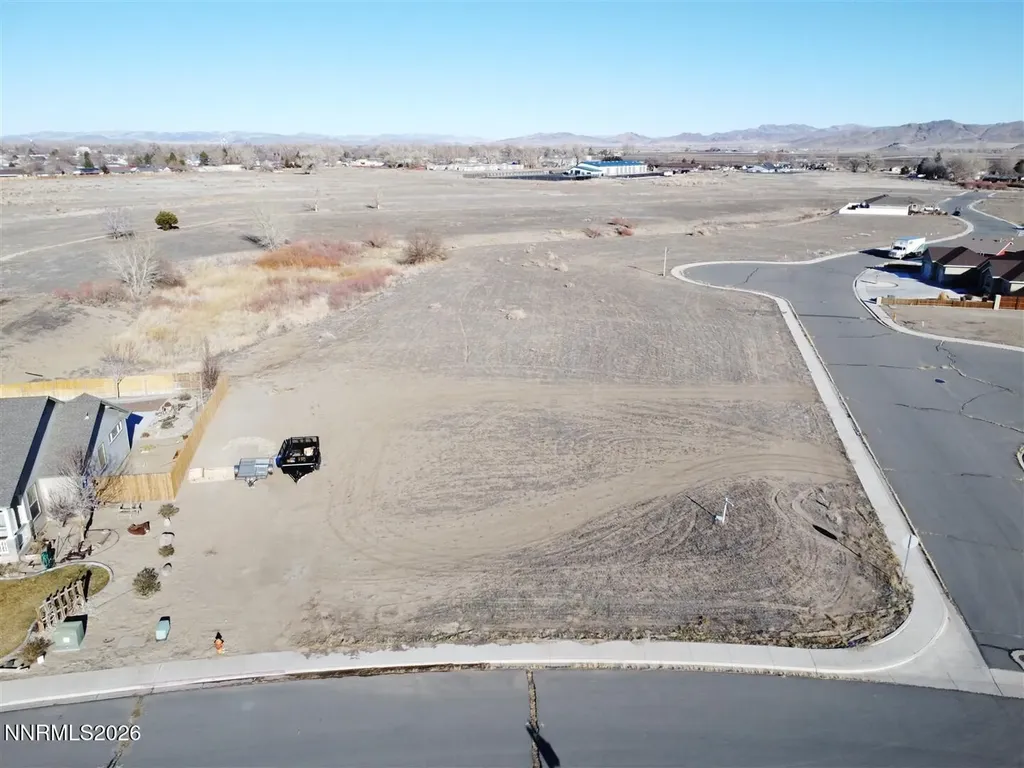 422 Seminole Yerington NV 89447