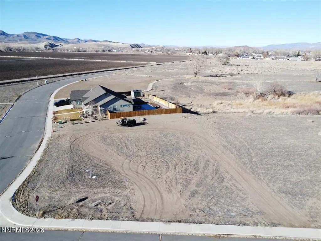 422 Seminole Yerington NV 89447