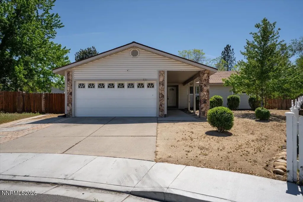731 Desert View Sparks NV 89434