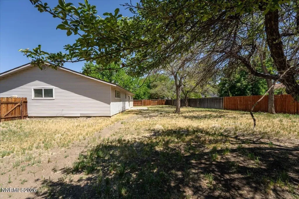 731 Desert View Sparks NV 89434