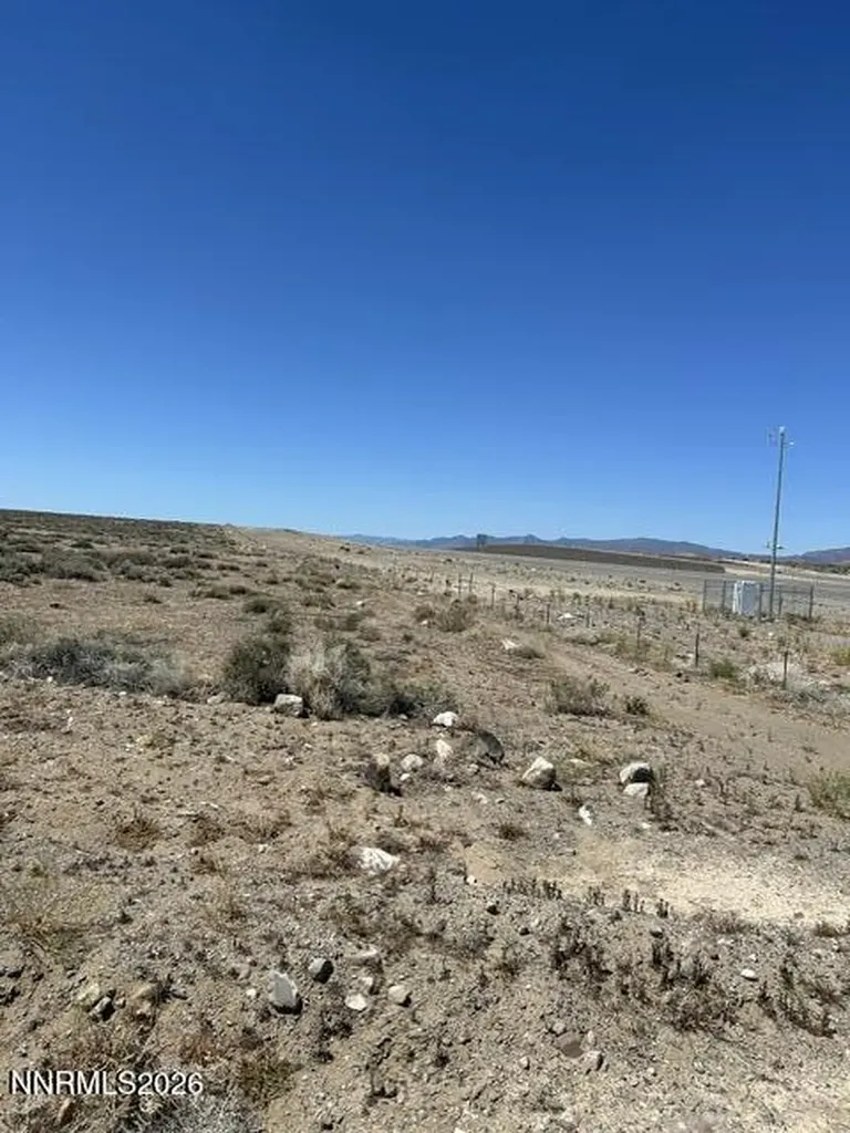 5760 Esther Silver Springs NV 89429