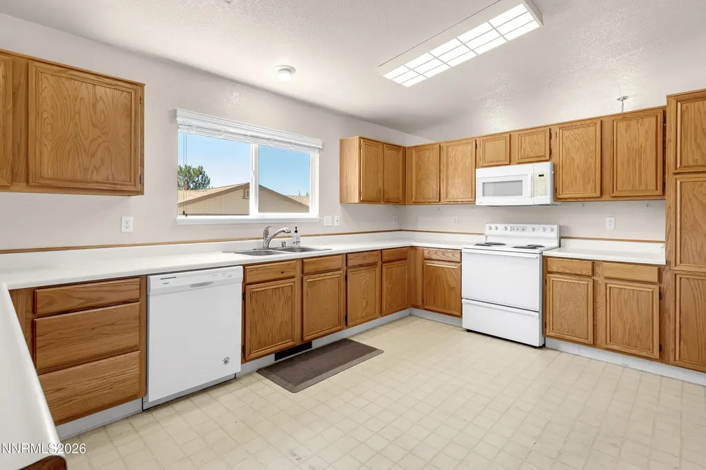 5486 Trapper Sun Valley NV 89433