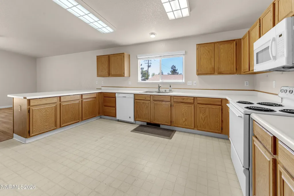 5486 Trapper Sun Valley NV 89433