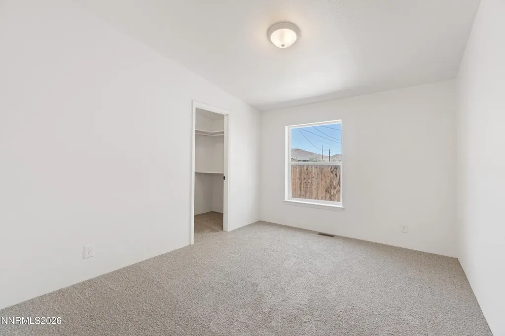2825 Winnemucca Silver Springs NV 89429