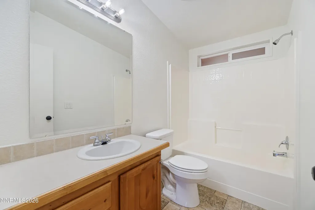 2825 Winnemucca Silver Springs NV 89429