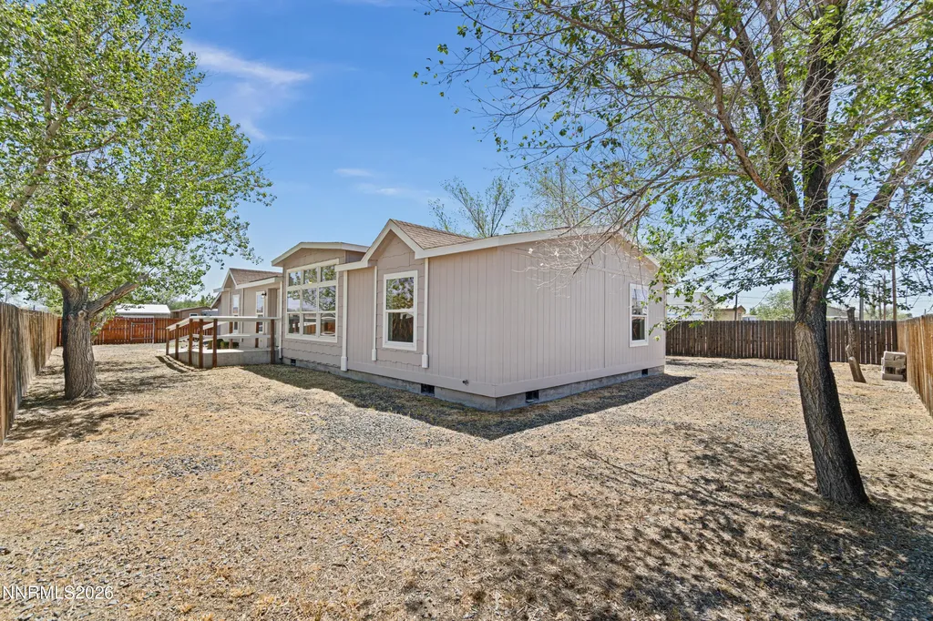2825 Winnemucca Silver Springs NV 89429