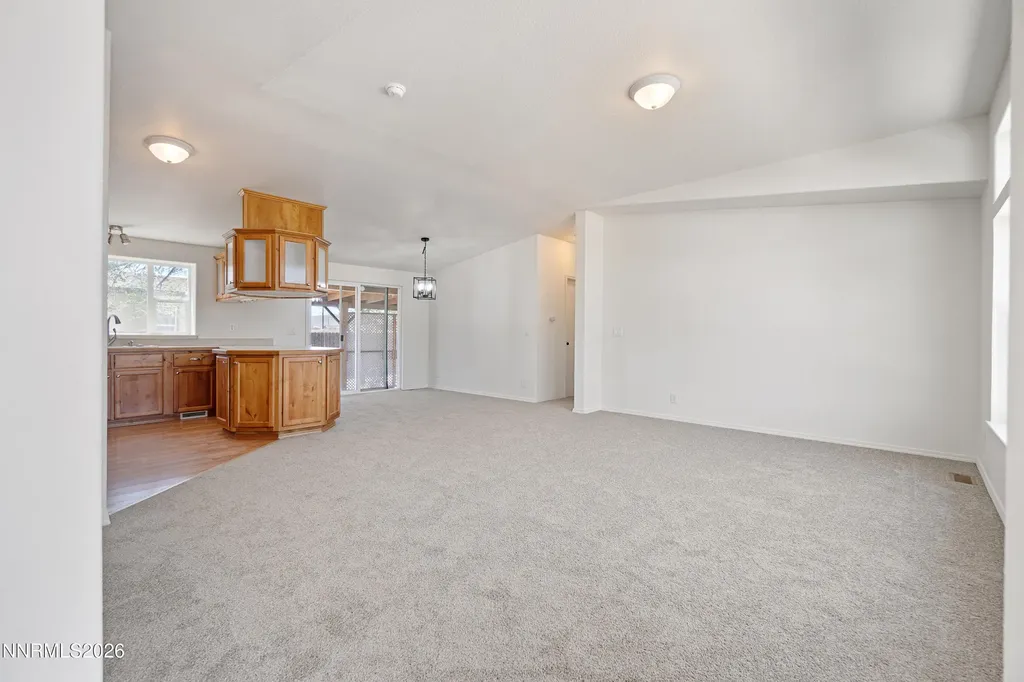 2825 Winnemucca Silver Springs NV 89429