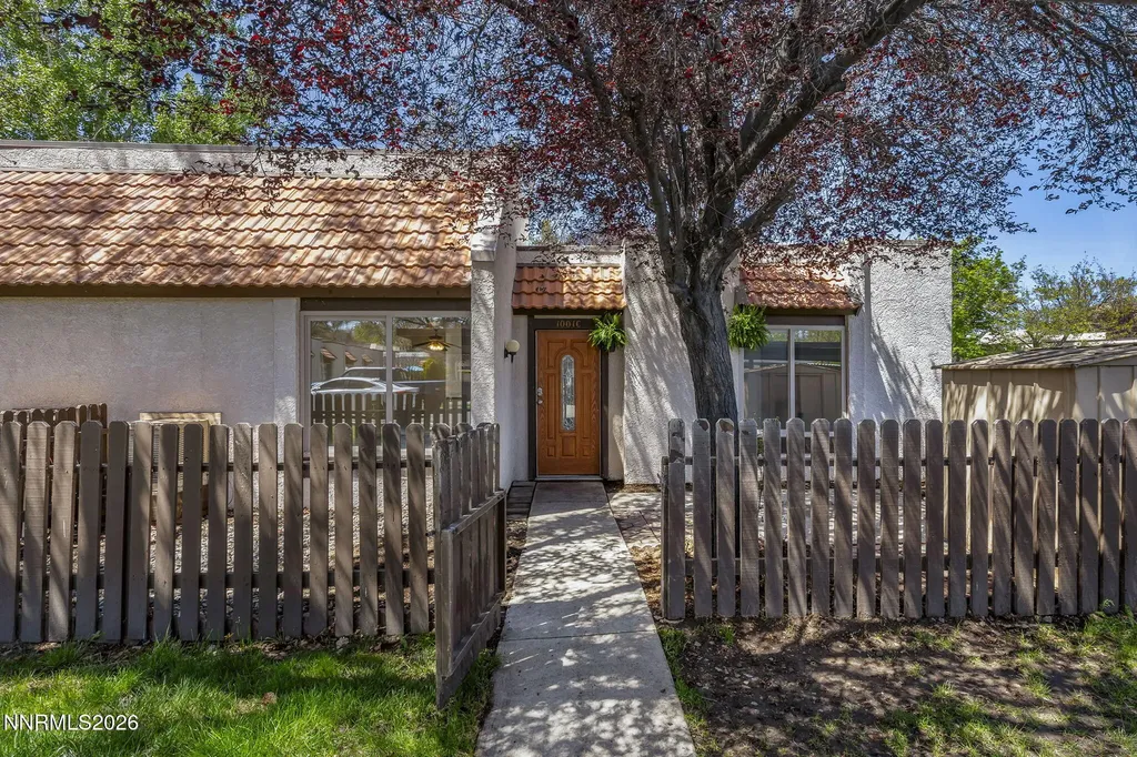 1001 Baywood Sparks NV 89434