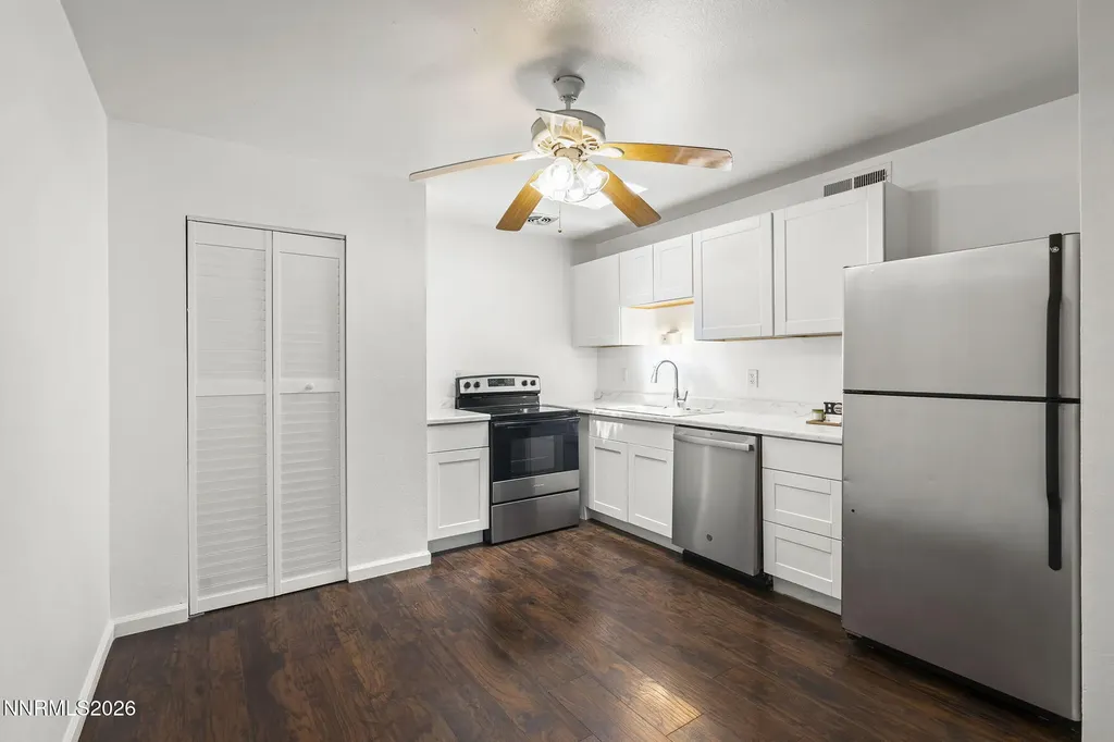 1001 Baywood Sparks NV 89434