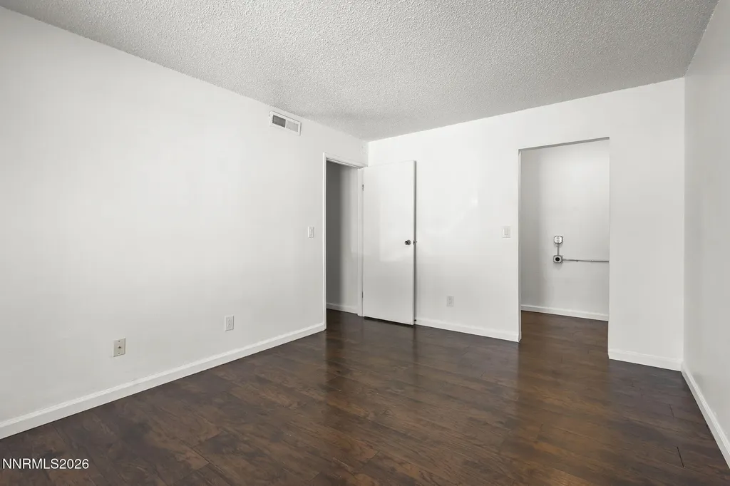 1001 Baywood Sparks NV 89434