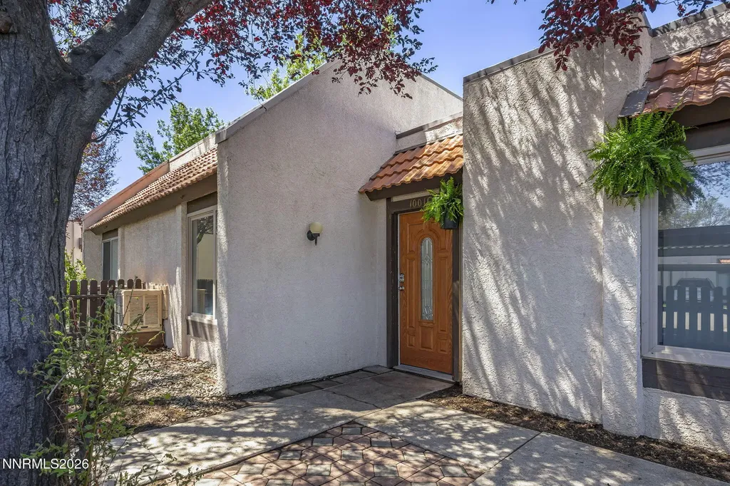 1001 Baywood Sparks NV 89434