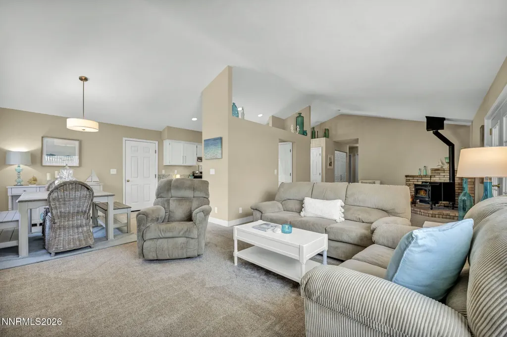 1331 Victoria Gardnerville NV 89460