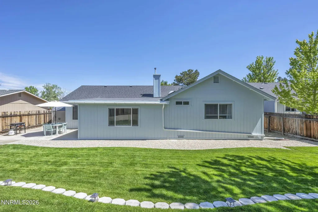1331 Victoria Gardnerville NV 89460