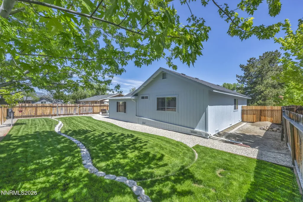 1331 Victoria Gardnerville NV 89460