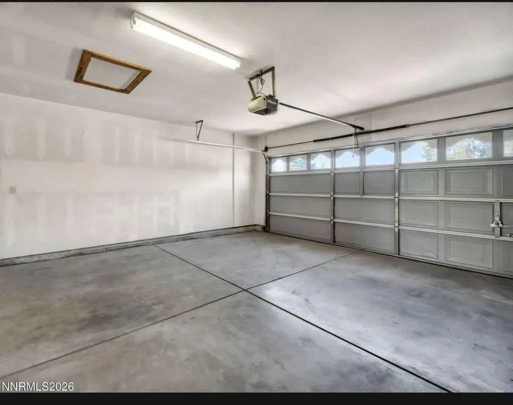 1331 Victoria Gardnerville NV 89460
