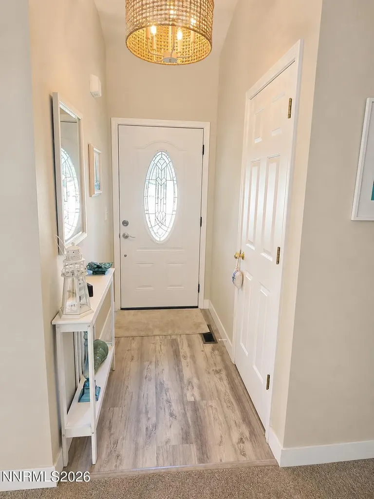 1331 Victoria Gardnerville NV 89460