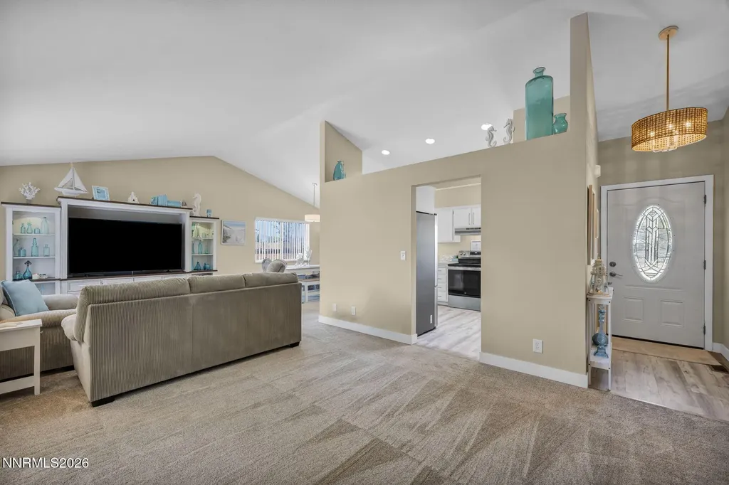 1331 Victoria Gardnerville NV 89460