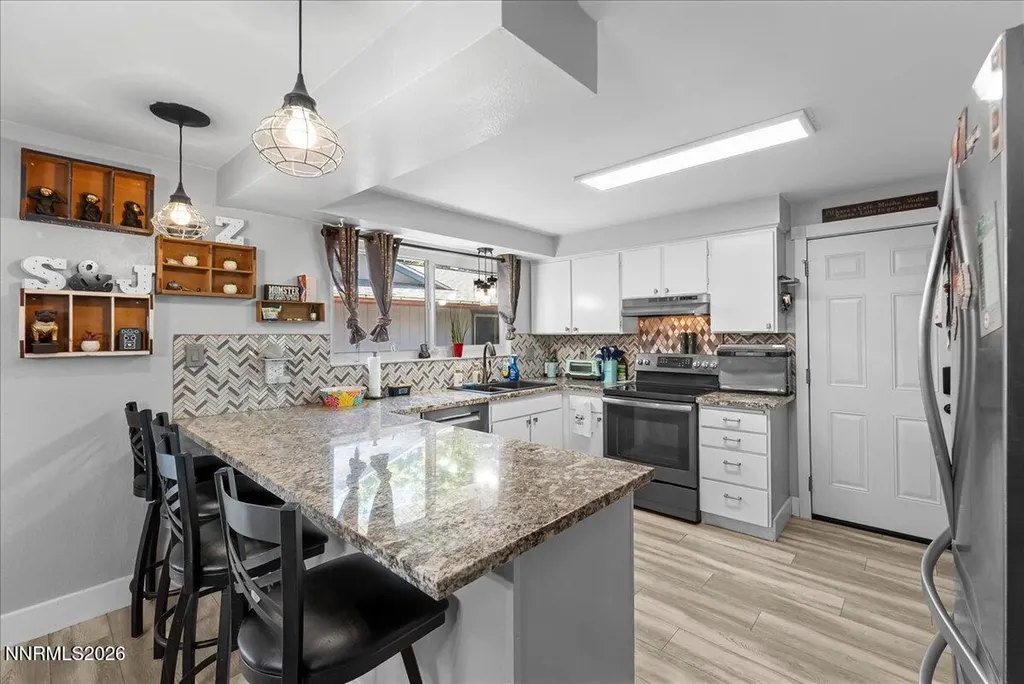 3264 Sandy Sparks NV 89431