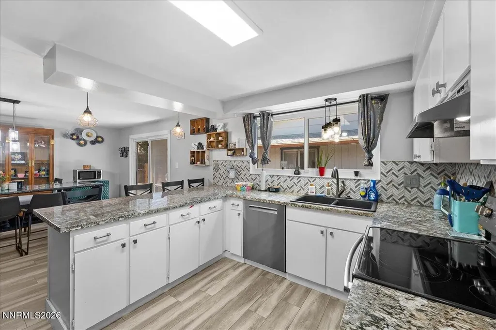 3264 Sandy Sparks NV 89431