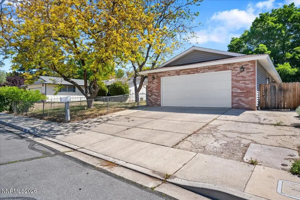 3264 Sandy Sparks NV 89431